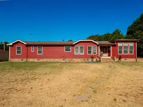 5001 Manuel, Kingston, OK 73439