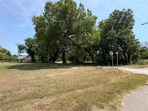 E, Eufaula, OK 74432 photo 2
