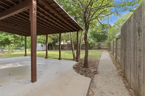Exterior - 4642 E 57th St, Tulsa, OK 74135 photo 4 of 5