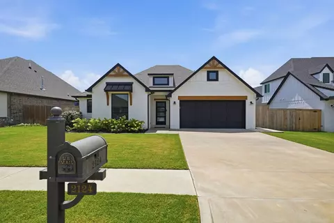 Exterior - 2124 E 138th Pl S, Bixby, OK 74008 photo 5 of 6