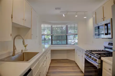 Kitchen - 3922 E 34th St, Tulsa, OK 74135 photo 1 of 2