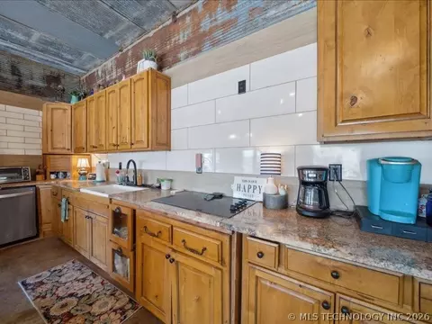 Kitchen - 36656 S 510 Rd, Eucha, OK 74342 photo 4 of 5