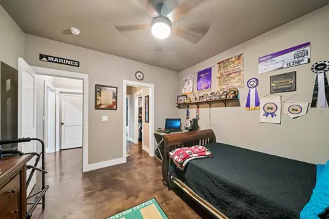 Bedroom - 20140 E 430 Rd, Claremore, OK 74017 photo 3 of 4