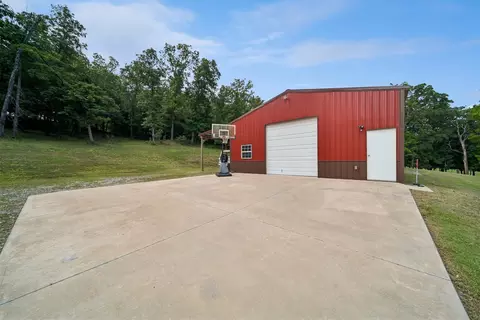 Exterior - 20140 E 430 Rd, Claremore, OK 74017 photo 10 of 13