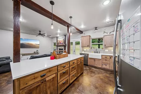 Kitchen - 20140 E 430 Rd, Claremore, OK 74017 photo 1 of 4