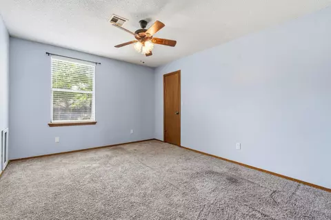 Bedroom - 5008 E 97th Pl, Tulsa, OK 74137 photo 3 of 10