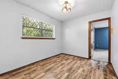Bedroom - 5008 E 97th Pl, Tulsa, OK 74137 photo 6 of 10