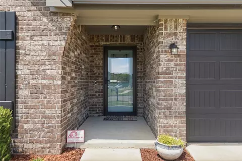 Entry Way - 6812 S Elder Ave, Broken Arrow, OK 74011 photo 1 of 6