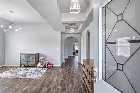 Entry Way - 6812 S Elder Ave, Broken Arrow, OK 74011 photo 2 of 6