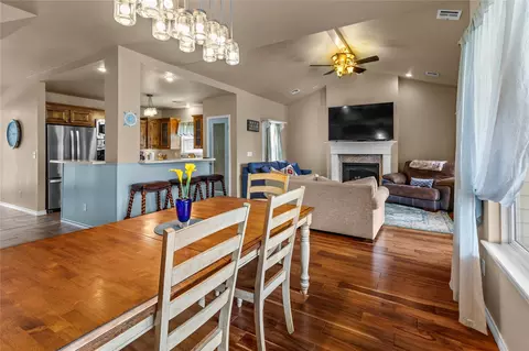 Dining - 420639 E 1166 Rd, Eufaula, OK 74432 photo 1 of 4