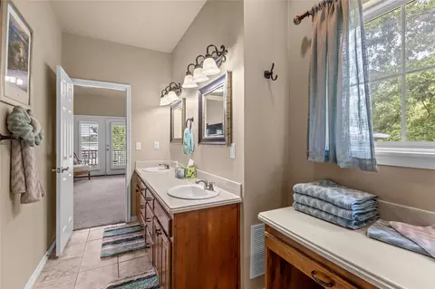 Bath - 420639 E 1166 Rd, Eufaula, OK 74432 photo 4 of 6