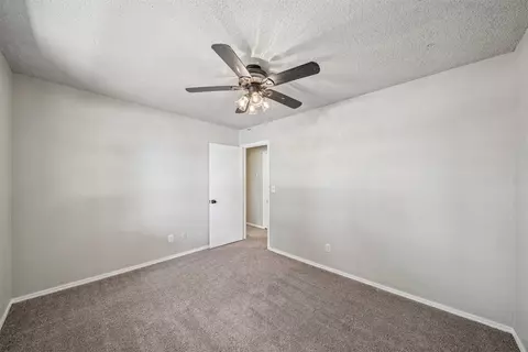 Bedroom - 8225 Wright Pl, Broken Arrow, OK 74014 photo 5 of 8
