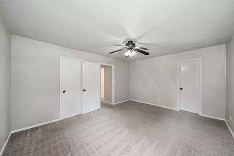 Bedroom - 8225 Wright Pl, Broken Arrow, OK 74014 photo 7 of 8