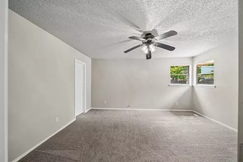 Bedroom - 8225 Wright Pl, Broken Arrow, OK 74014 photo 6 of 8