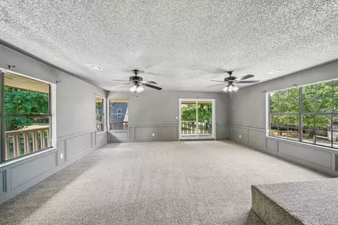 Living - 8225 Wright Pl, Broken Arrow, OK 74014 photo 5 of 7