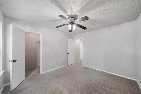 Bedroom - 8225 Wright Pl, Broken Arrow, OK 74014 photo 3 of 8