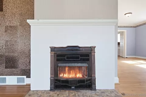 Living - 2724 E 14th St, Tulsa, OK 74104 photo 6 of 6