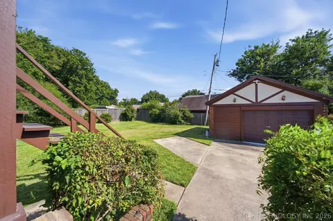 Exterior - 2724 E 14th St, Tulsa, OK 74104 photo 4 of 10
