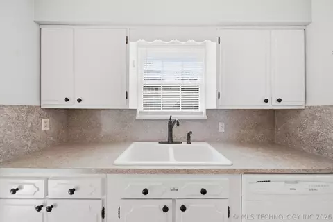 Kitchen - 2724 E 14th St, Tulsa, OK 74104 photo 2 of 5