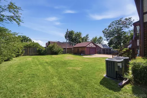 Exterior - 2724 E 14th St, Tulsa, OK 74104 photo 8 of 10
