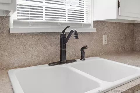 Kitchen - 2724 E 14th St, Tulsa, OK 74104 photo 3 of 5