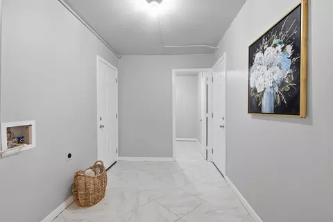 Entry Way - 2211 E 54th St S, Tulsa, OK 74105 photo 5 of 5