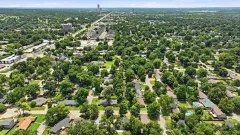 View/Area - 2211 E 54th St S, Tulsa, OK 74105 photo 1 of 3