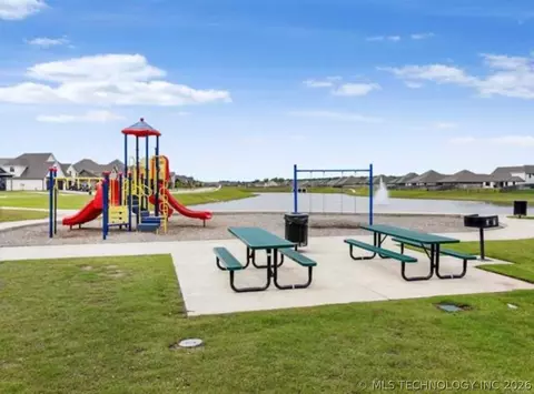 View/Area - 5804 E 127th St S, Bixby, OK 74008 photo 8 of 8