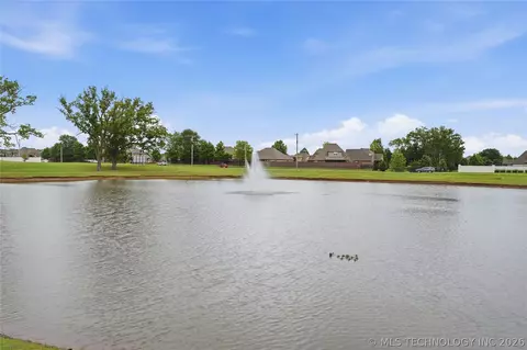 View/Area - 5804 E 127th St S, Bixby, OK 74008 photo 7 of 8