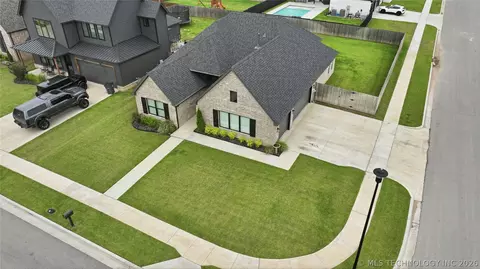 Other - 5804 E 127th St S, Bixby, OK 74008 photo 1 of 11