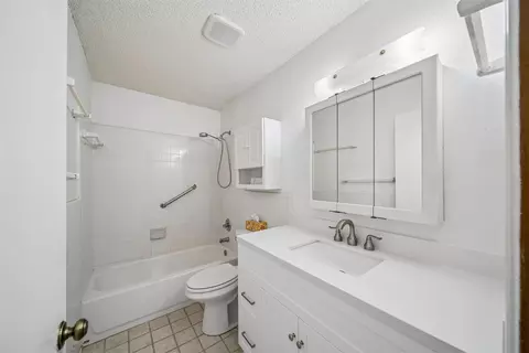 Bath - 11906 E 37th Pl, Tulsa, OK 74146 photo 2 of 2