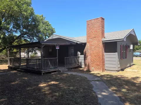 Exterior - 406 5th, Ringling, OK 73456 photo 2 of 9