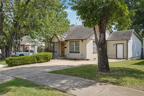 Exterior - 3408 E 4th Pl, Tulsa, OK 74112 photo 3 of 8