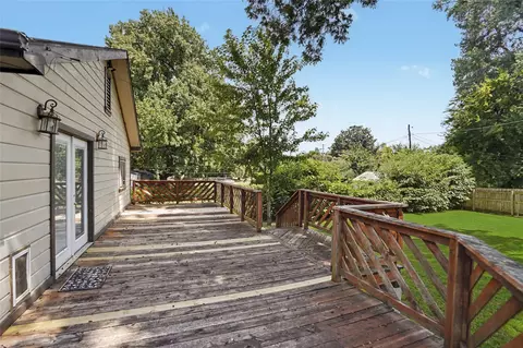 Exterior - 3408 E 4th Pl, Tulsa, OK 74112 photo 6 of 8