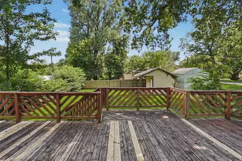 Exterior - 3408 E 4th Pl, Tulsa, OK 74112 photo 5 of 8