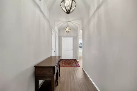 Entry Way - 31327 E 64th St S, Broken Arrow, OK 74014 photo 2 of 4