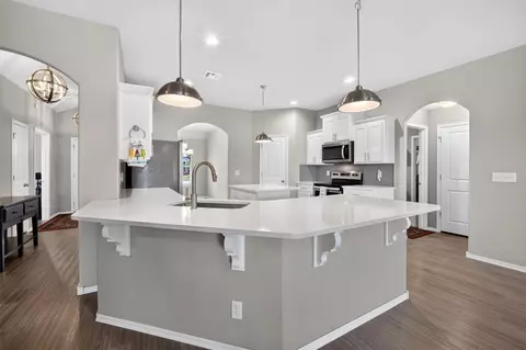 Kitchen - 31327 E 64th St S, Broken Arrow, OK 74014 photo 5 of 6