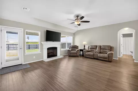 Living - 31327 E 64th St S, Broken Arrow, OK 74014 photo 2 of 2