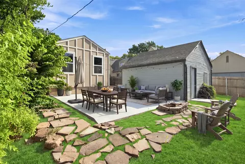 Exterior - 2124 E 19th St, Tulsa, OK 74104 photo 7 of 8