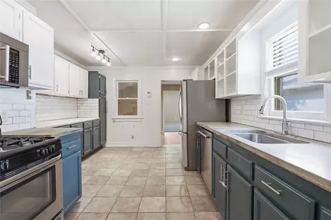 Kitchen - 2124 E 19th St, Tulsa, OK 74104 photo 1 of 5