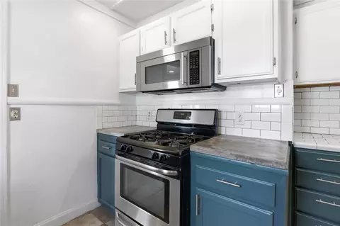 Kitchen - 2124 E 19th St, Tulsa, OK 74104 photo 3 of 5