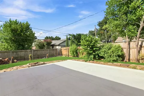 Exterior - 2124 E 19th St, Tulsa, OK 74104 photo 5 of 8