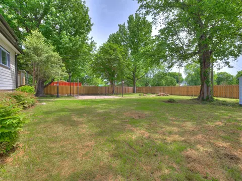 Exterior - 908 SE 3rd St, Wagoner, OK 74477 photo 10 of 11