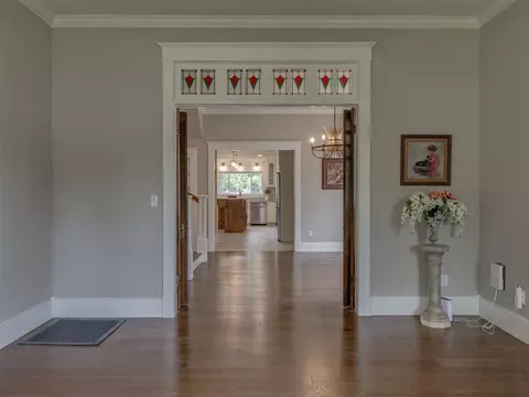 Entry Way - 908 SE 3rd St, Wagoner, OK 74477 photo 1 of 5