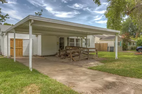 Exterior - 1349 E 42nd Pl, Tulsa, OK 74105 photo 2 of 6