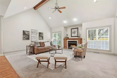 Living - 7804 E Dallas St, Broken Arrow, OK 74014 photo 3 of 5