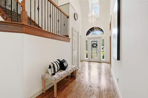 Entry Way - 7804 E Dallas St, Broken Arrow, OK 74014 photo 1 of 3