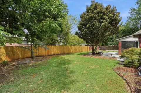 Exterior - 7804 E Dallas St, Broken Arrow, OK 74014 photo 11 of 13