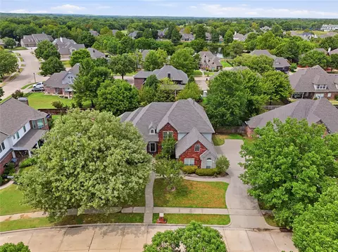 View/Area - 7804 E Dallas St, Broken Arrow, OK 74014 photo 2 of 5