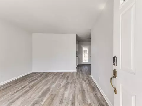 Living - 16519 E 2nd St, Tulsa, OK 74108 photo 1 of 4